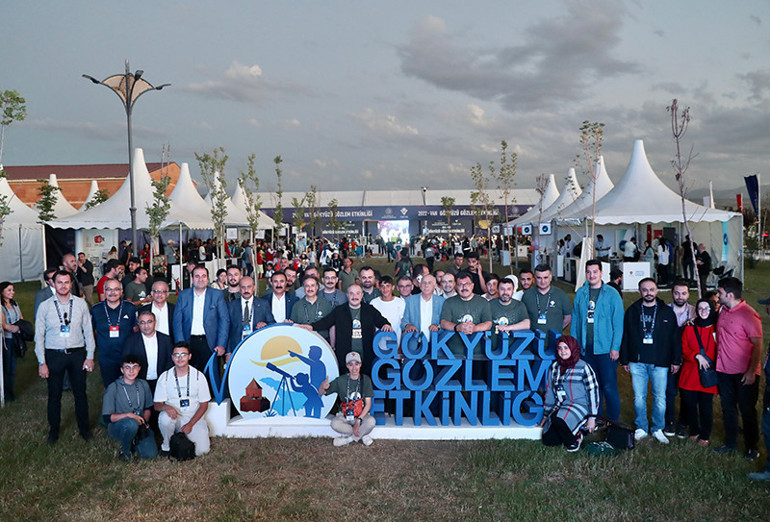 Bakan Varank açıkladı: Avrupanın en büyük teleskobu Erzurumda inşa ediliyor