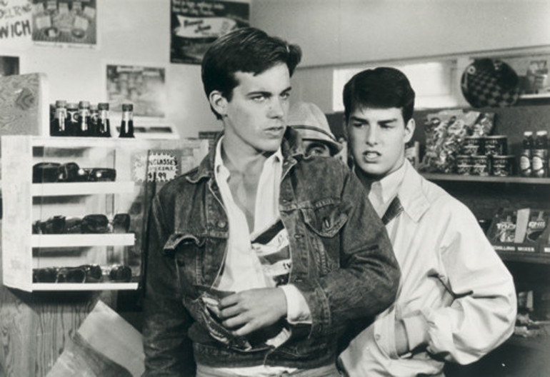 Lokantada masaları temizleyen çocuk işini hırsla yaptı, şimdi parayla oynuyor