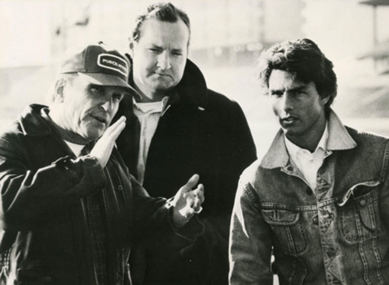 Lokantada masaları temizleyen çocuk işini hırsla yaptı, şimdi parayla oynuyor