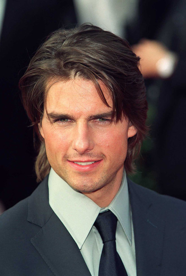 Lokantada masaları temizleyen çocuk işini hırsla yaptı, şimdi parayla oynuyor