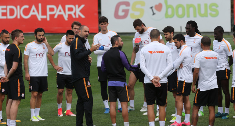 Son dakika: Galatasaraydan ayrılan Sofiane Feghouliden Igor Tudor için çarpıcı sözler Fatih Terimin şampiyonluğu...