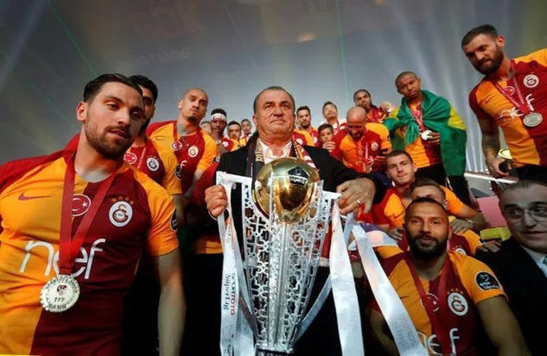 Son dakika: Galatasaraydan ayrılan Sofiane Feghouliden Igor Tudor için çarpıcı sözler Fatih Terimin şampiyonluğu...