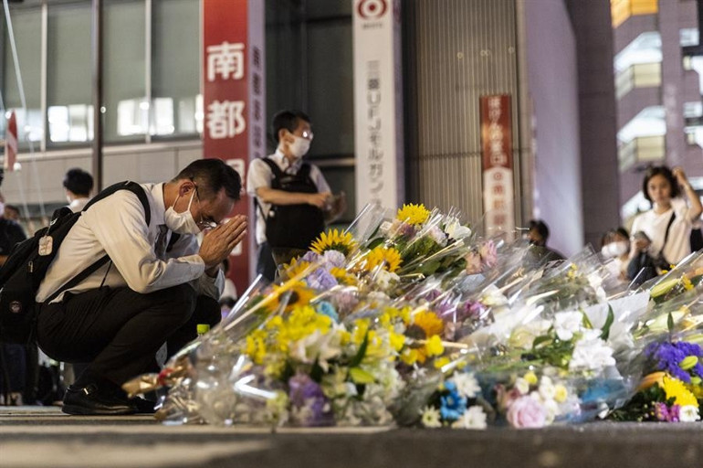 Son dakika... Japonyanın eski Başbakanı Shinzo Abe düzenlenen suikast sonucu hayatını kaybetti