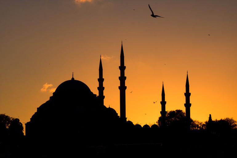 Teşrik tekbiri nedir, nasıl ve ne zaman getirilir Kurban Bayramı teşrik tekbirleri okunuşu ve anlamı...