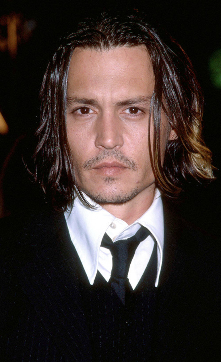 Johnny Deppten Amber Hearde: Orada yedi yıllık kaşıntılı gibi oturuyorsun