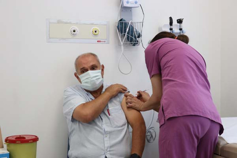 Ankarada hatırlatma dozu yoğunluğu... Aşılarımızı ihmal etmemeliyiz