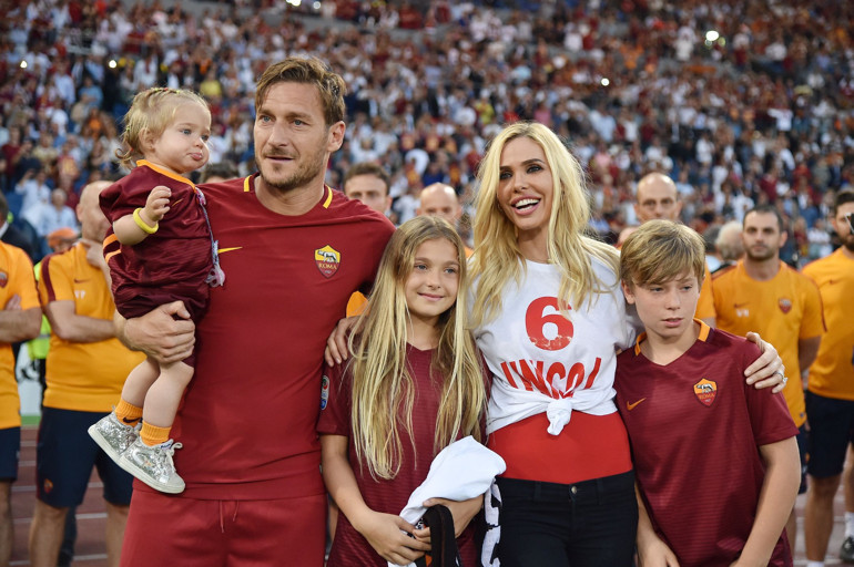 Francesco Totti ve Ilary Blasi boşandı Aldatma iddiaları...