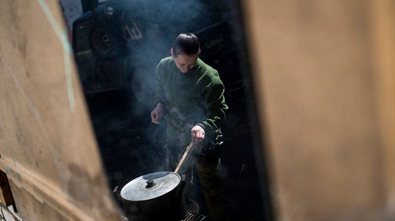 Savaşın ön cephesindeki Ukraynalı kadınlar... Bu hayatta sadece snowboard yapmayı seven birisiydim