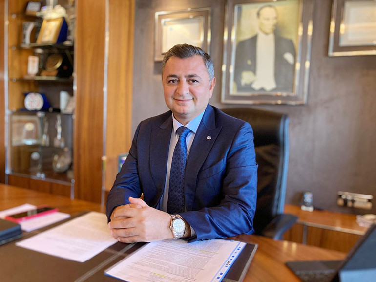 İhracat hedefini binek otomobil belirleyecek