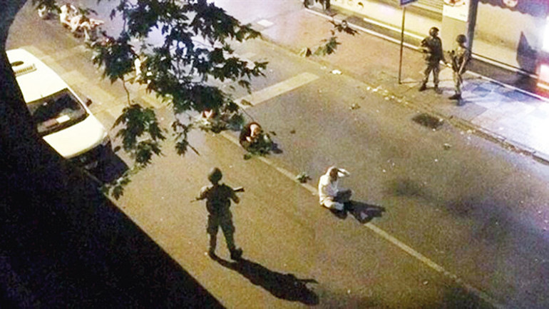 Tarihi geceden unutulmaz 40 fotoğrafın hikâyesi