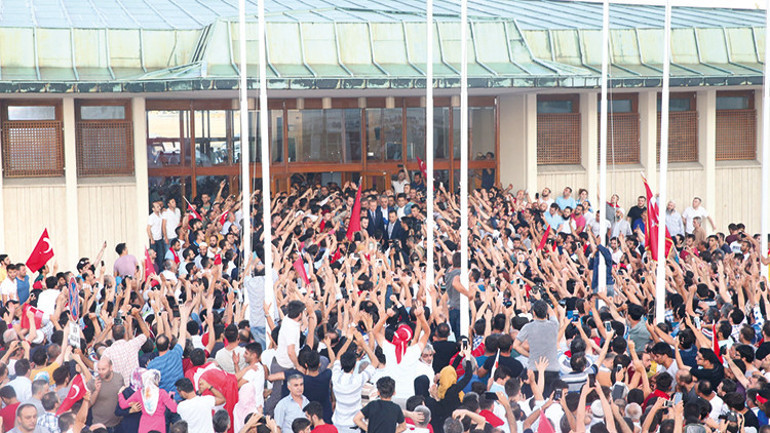 Tarihi geceden unutulmaz 40 fotoğrafın hikâyesi