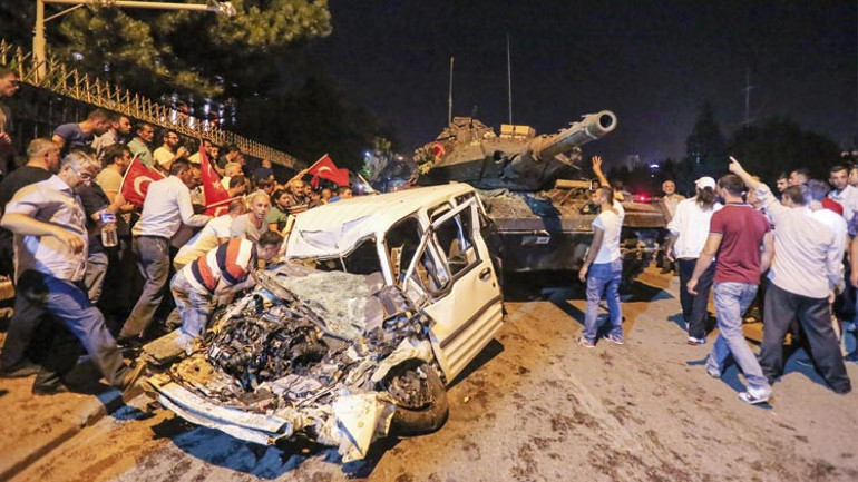 Tarihi geceden unutulmaz 40 fotoğrafın hikâyesi