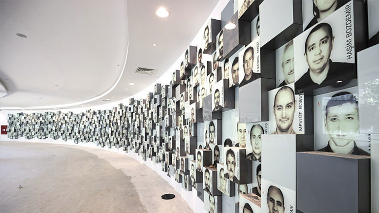 Tarihi geceden unutulmaz 40 fotoğrafın hikâyesi