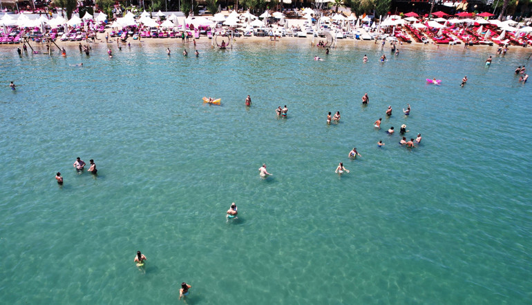 Kurban Bayramı tatili sonrası dönüşler başladı Kilometrelerce kuyruk oluştu