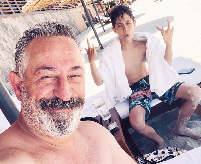 Tuvana Türkay ile İzzet Antebi tatilde