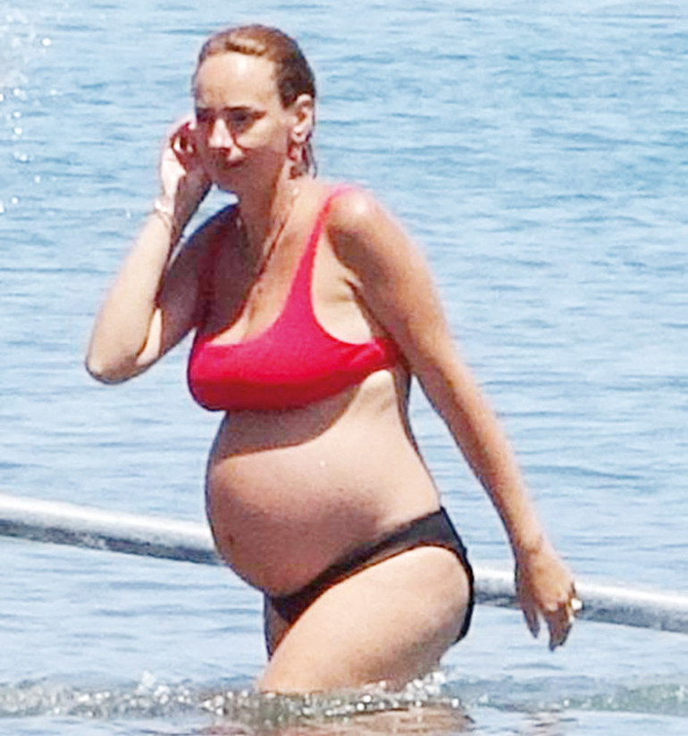 Tuvana Türkay ile İzzet Antebi tatilde