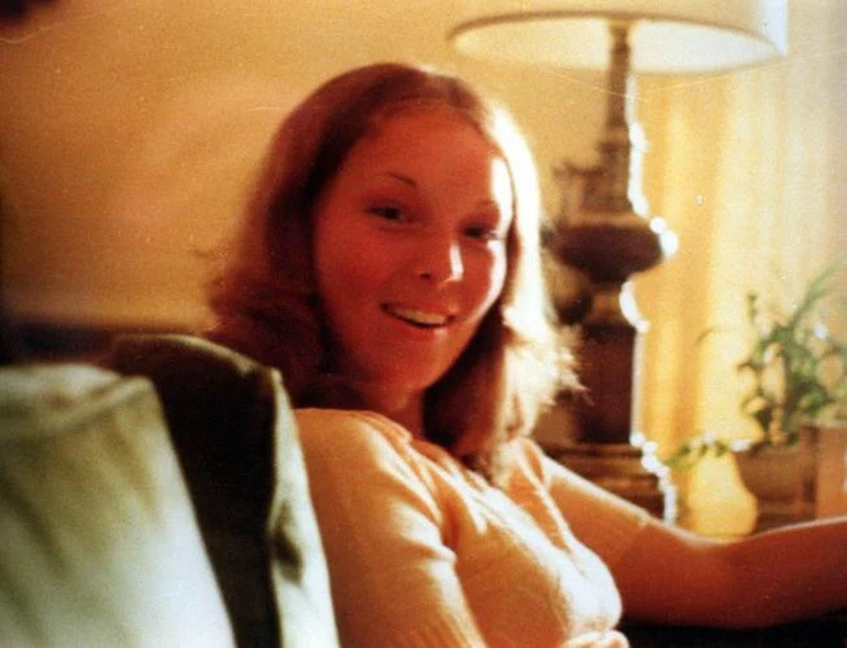 19 bıçak yarasıyla can verdiğinde henüz 19 yaşındaydı Katili 46 yıl sonra bir bardak kahve yakalattı...