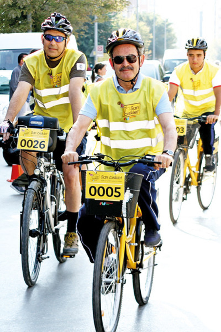 Yarın Dünya Beyin Günü... 85 yaşındaki Yılmaz Büyükerşen’den zamanı geriye sarma yolları