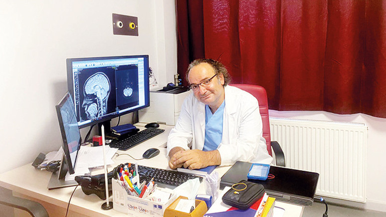 Yarın Dünya Beyin Günü... 85 yaşındaki Yılmaz Büyükerşen’den zamanı geriye sarma yolları