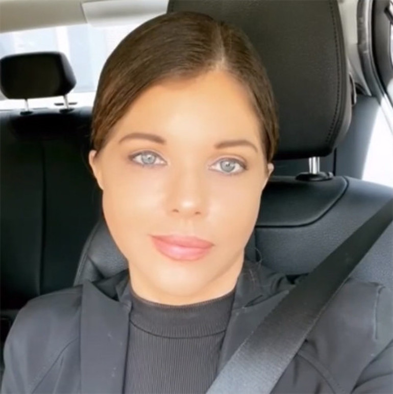 Ünlü oyuncu Ağrı Dağına da tırmanmıştı: Kim demiş 54 yaşında bikini giyilmez diye