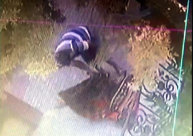 Küçükçekmece’de çalınan 100 yıllık halı bulundu: 10 bin dolar değerinde