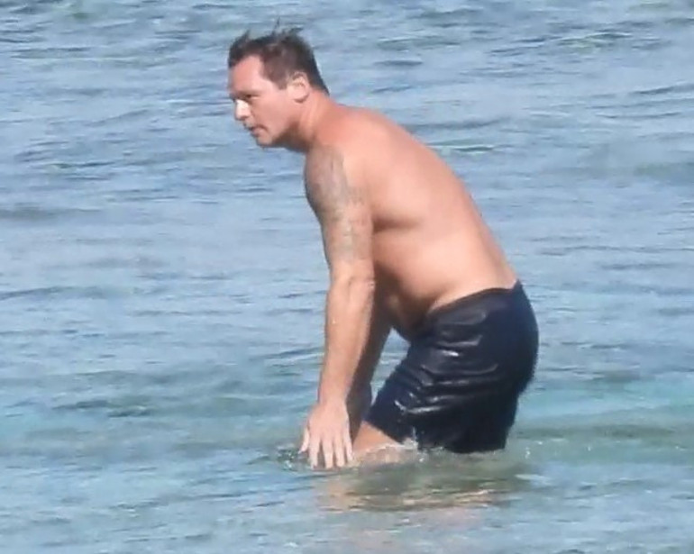 Alişan ve Buse Varol zor günleri geride bıraktı Keyifler yerinde...