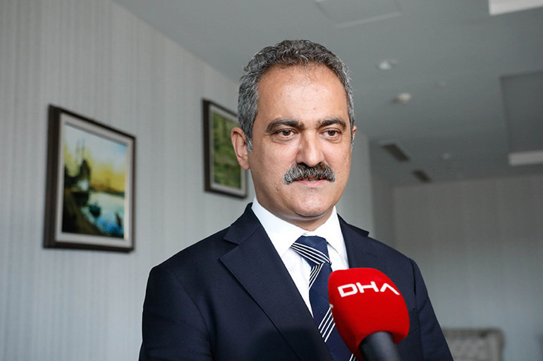 Demirören Medya Mesleki ve Teknik Anadolu Lisesi’nden tarihi başarı... Tercih diliminde birçok Fen Lisesini geride bıraktı