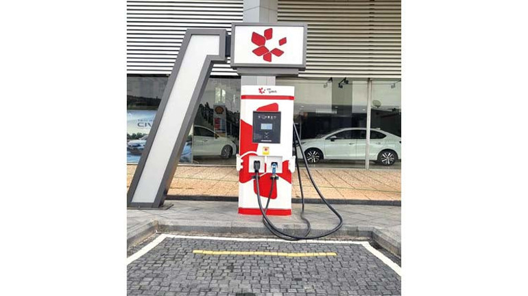 Elektrikli araca temassız şarj