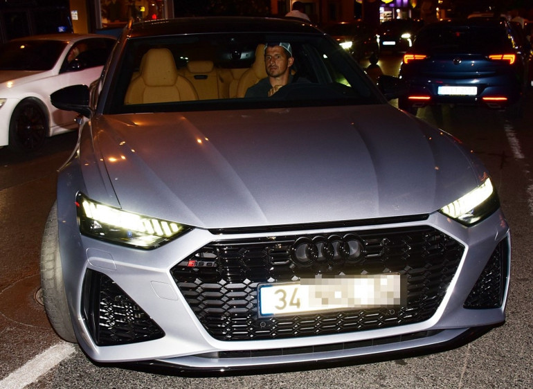 Yeni sezona yeni otomobil... Fiyatı dudak uçuklattı