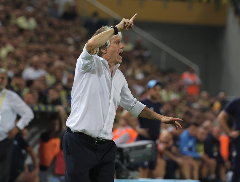 Son Dakika: Fenerbahçe - Dinamo Kiev maçı sonrası beklenmedik Ferdi Kadıoğlu iddiası Bu hastalığı terk etmesi gerek İlk golün nedeni...