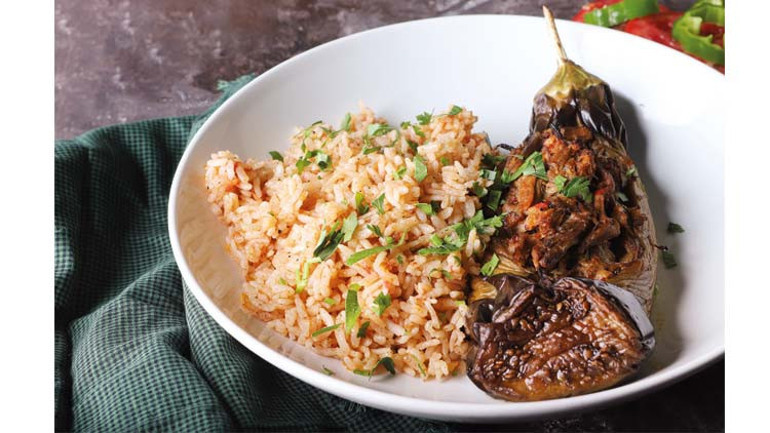 Tabak tabak yediren yaz pilavları