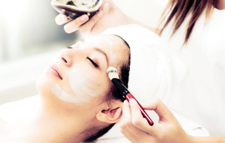 Porselen gibi bir cilde sahip olmak için  dikkat etmeniz gerekenler...Bahar Babacan yazdı