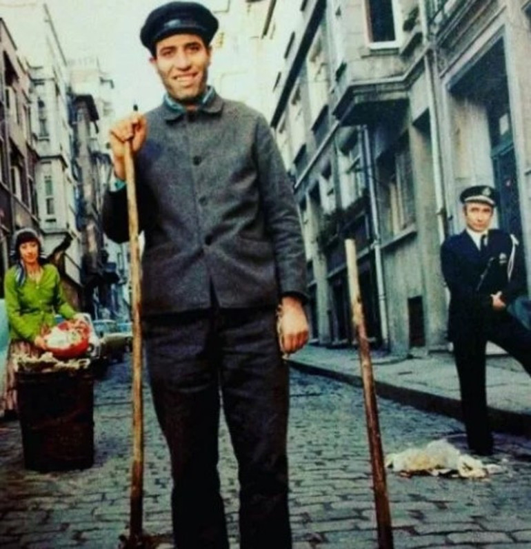 Afiş çekiminde ipler koptu: Arzu Film’den ayrılıyorum ben, sizi bırakıyorum