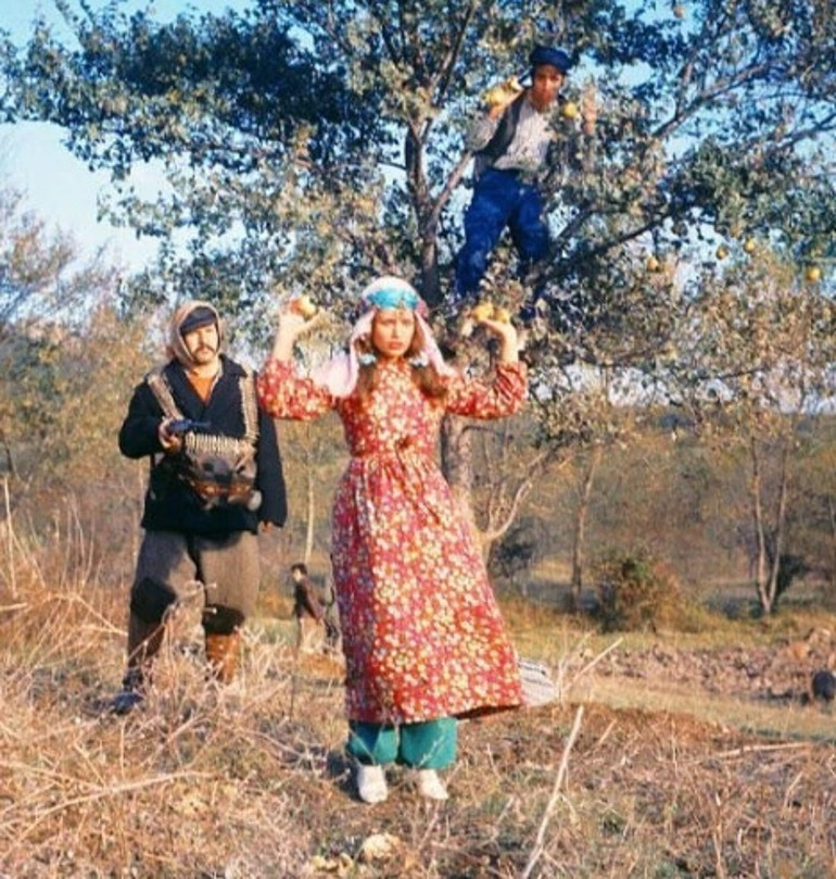 Afiş çekiminde ipler koptu: Arzu Film’den ayrılıyorum ben, sizi bırakıyorum