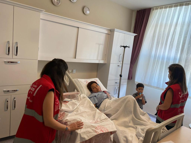 Yunanistan geri itti Bottaki hamile göçmen, Meriç Nehri ortasında doğum yaptı