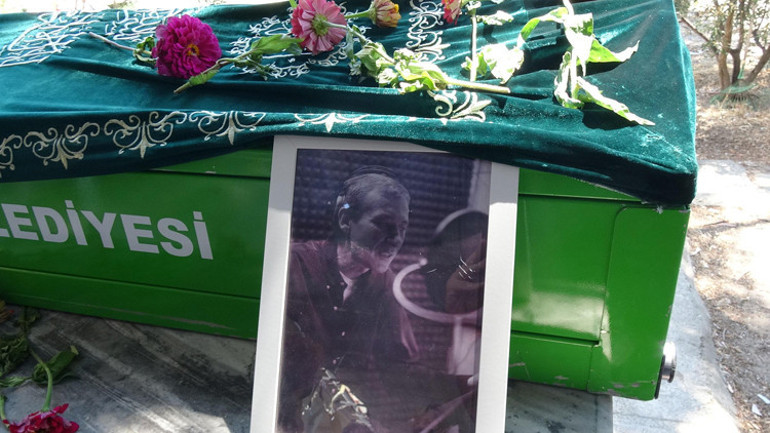 Gözyaşları sel oldu Sungun Babacan, son yolculuğuna uğurlandı