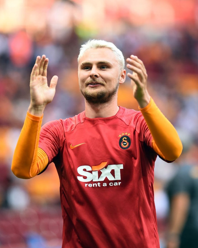Son Dakika: Sevilla kesenin ağzını açtı Victor Nelsson için yeni teklif...