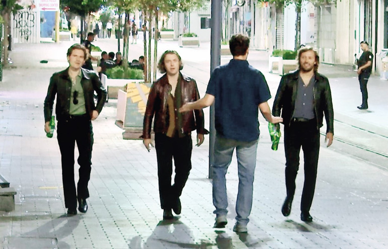 Rock sevmem ama gelsinler kahve ikram edeyim