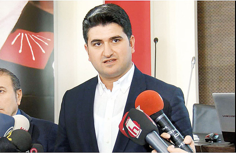 En alçak saldırı: Bayrağa saldırı