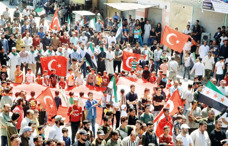 Suriye Milli Ordusu Komutanı Seyf Ebubekir Polat, Hürriyet’e konuştu: Şanlı Türk bayrağı sığınağımız oldu