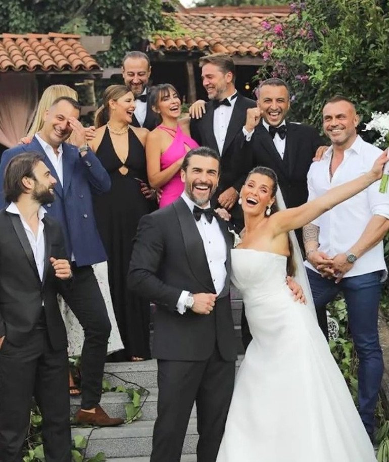 8 yıllık aşkta mutlu son Cengiz Coşkun ile  Beatrica Lorena evlendi