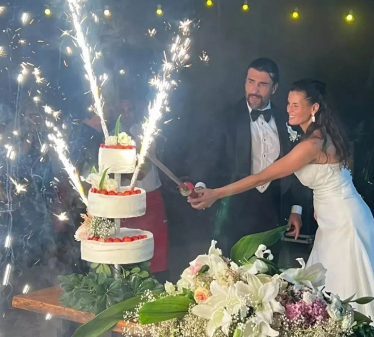 8 yıllık aşkta mutlu son Cengiz Coşkun ile  Beatrica Lorena evlendi