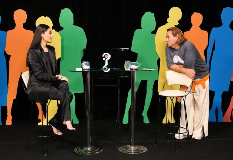 Elif Buse Doğan: Ben yolda yürürken de otururken de şarkı söylerim