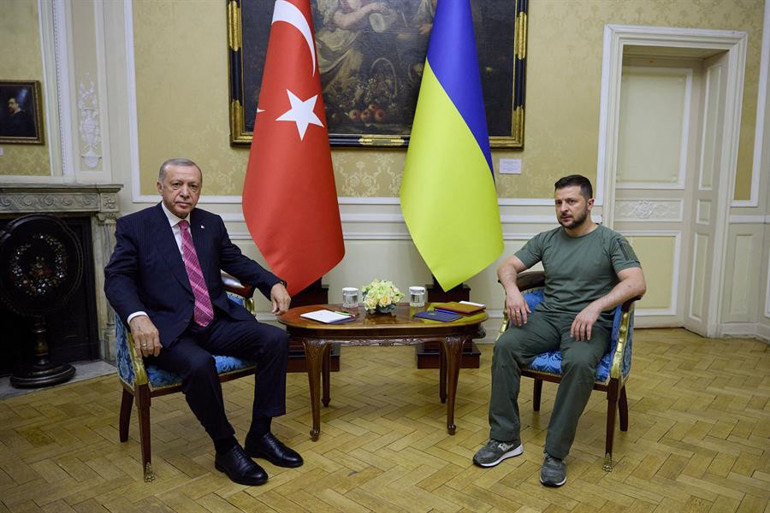 Dünya Lvivdeki tarihi zirveyi konuşuyor... Dış basından Erdoğan vurgusu