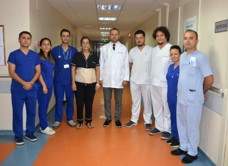 Şişkinlik şikayetiyle gitti, karnından 10 kiloluk kitle çıkartıldı Bu belirtilere dikkat
