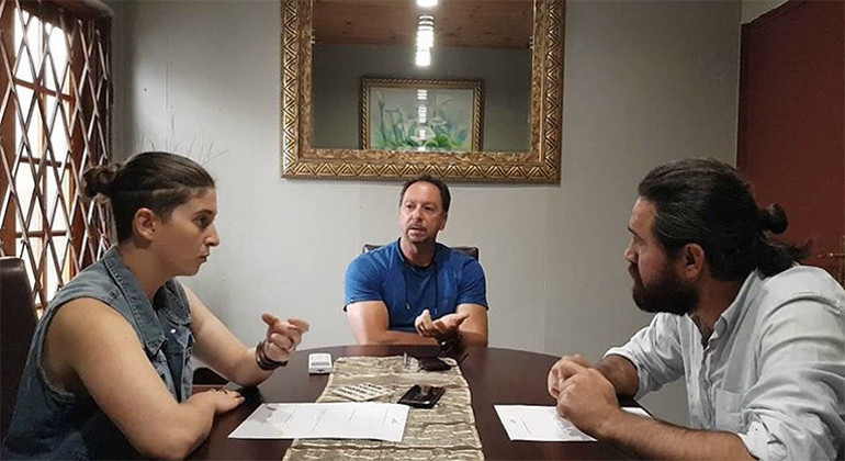 Türkiye eğitimde dünyanın neresinde Şahin öğretmen bu sorunun yanıtı için dünyayı dolaşıyor