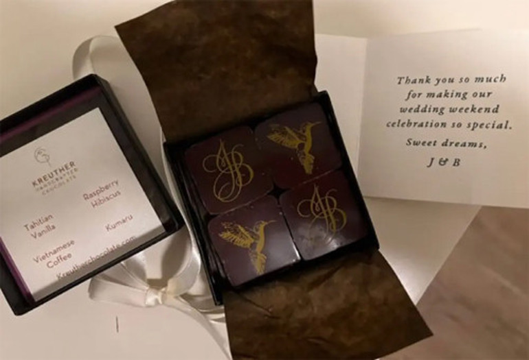 Jennifer Lopez, Ben Afflecke söyledi: Gözlerindeki tutkuyu görebiliyorum, sana doyamıyorum....