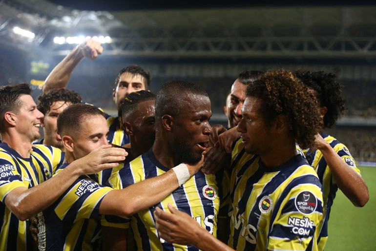 Son dakika: Fenerbahçe - Adana Demirspor maçında Enner Valencia durdurulamadı Max Kruseden sonra bir ilk yaşandı