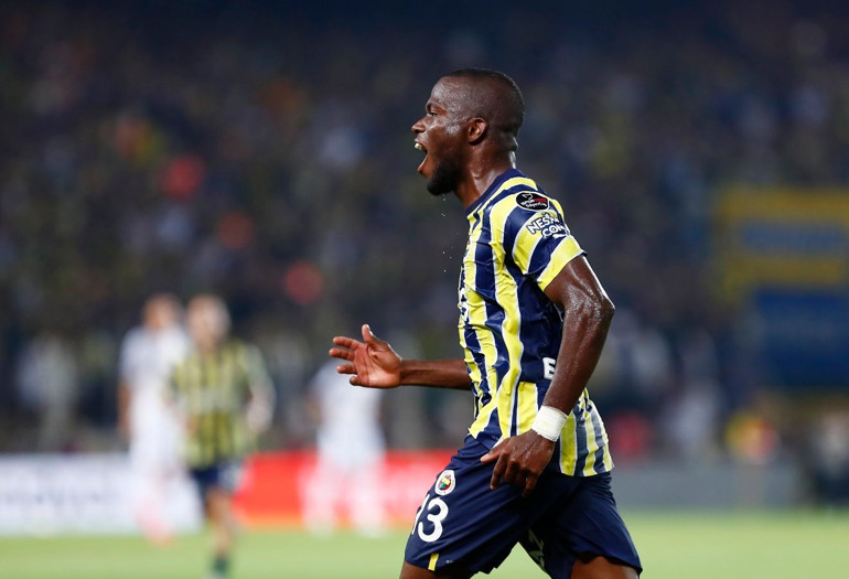 Son Dakika: Fenerbahçe kazanıyor ama o hep sınıfta kalıyor Adana Demirspor sonrası o sözler... Rakibe hediye etti