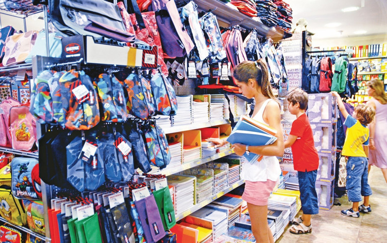 Okul için alışveriş heyecanı Çantalar kaça doluyor, hesapladık